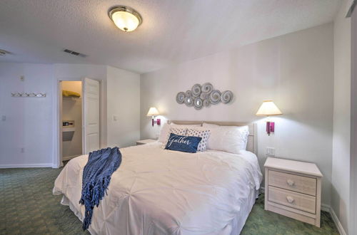 Photo 3 - Bright Kissimmee Townhome Near Disney World