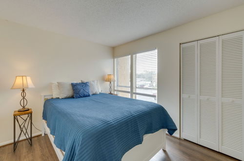 Photo 12 - Updated Sienna Park Condo - 4 Miles to Siesta Key