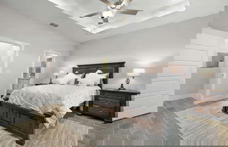 Photo 2 - Pristine 3-bedroom Home Near Canyon Lake!