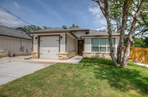 Photo 35 - Pristine 3-bedroom Home Near Canyon Lake