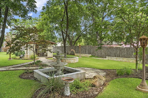 Photo 38 - Blue Haus Hot Tub-fire Pit-game Room Walk to Main