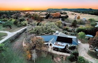 Photo 1 - Casa Bonita: Scenic Hill Country Views