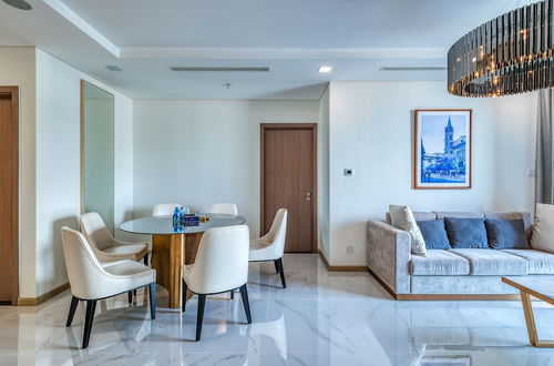 Photo 34 - DongDong Skyview APT in Landmark81 Tower