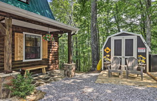 Photo 2 - Chic Sevierville Cabin w/ Hot Tub & Mountain Views