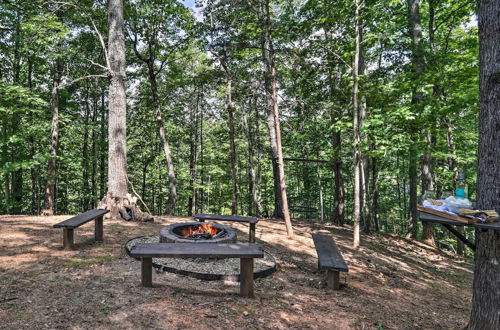 Photo 21 - Chic Sevierville Cabin w/ Hot Tub & Mountain Views