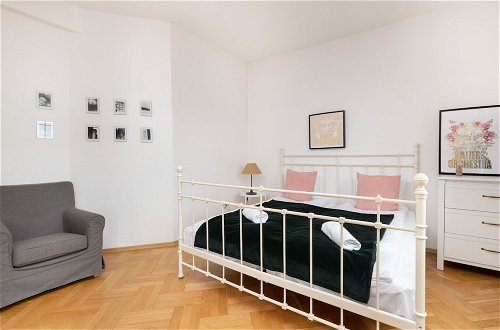 Photo 8 - Heart of Gdansk Apartment by Renters