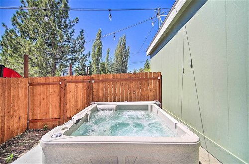 Foto 21 - Beautiful Big Bear Home w/ Private Hot Tub