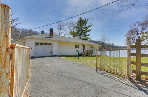 Foto 21 - Serene Hopatcong Cottage w/ 50-foot Dock