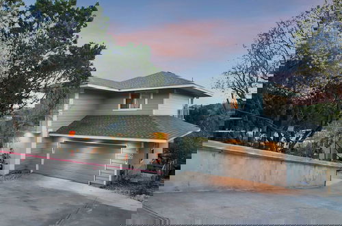 Photo 6 - Luxe 'lake House Retreat' w/ Lake Travis View