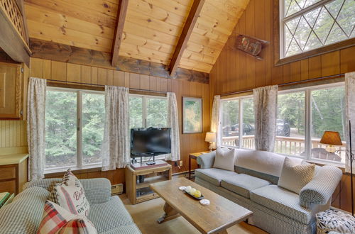 Photo 14 - Rustic, Cozy Cabin w/ Easy Ski and Beach Access