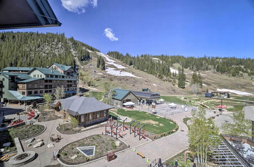 Photo 3 - Cozy Ski-in/ski-out Winter Park Resort Condo