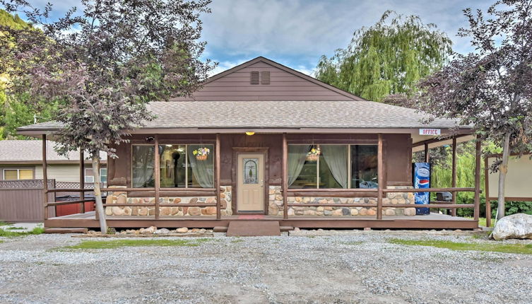 Photo 1 - Huge Preston Cabin w/ Game Room & Mountain Views