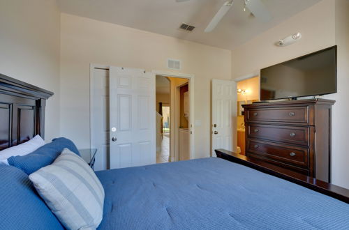 Photo 10 - Lovely Davenport Townhome w/ Resort Amenities