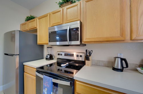 Photo 12 - Lovely Davenport Townhome w/ Resort Amenities