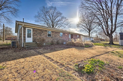 Photo 2 - Chic Bentonville Home ~ 1 Mi From Downtown