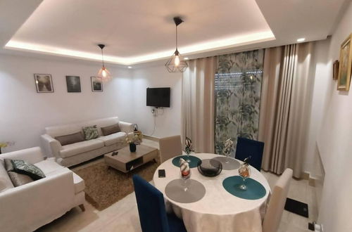 Foto 14 - Luxurious 2-bed Apartment in Sidi Daoud, Marsa