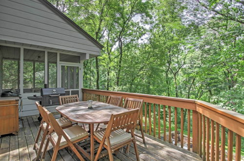 Foto 21 - Nice Galena Home w/ Huge Patio, Hot Tub & Fire Pit