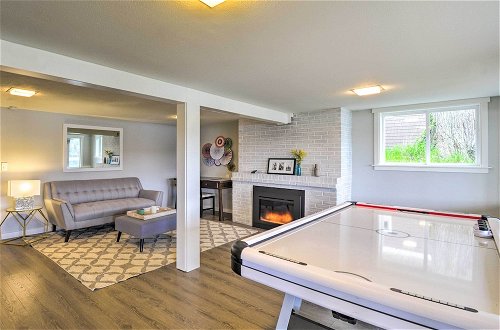 Photo 3 - Renovated Kingston Home: Game Room & Deck