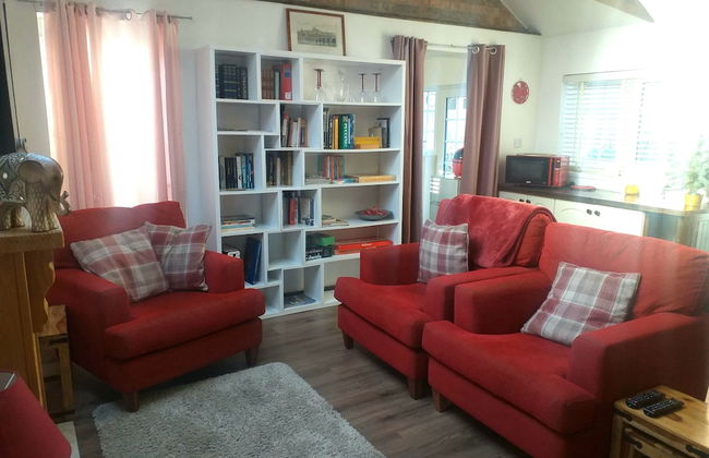 House - Sleeps 2, pet Friendly & Free Parking - Foto 16