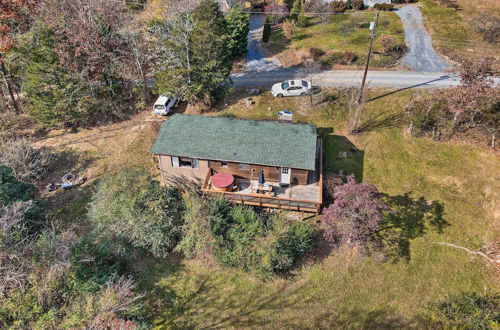 Photo 33 - Calming Shenandoah Valley Cabin w/ Hot Tub