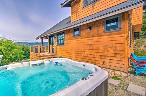 Photo 35 - Cle Elum Cabin w/ Hot Tub & Breathtaking View