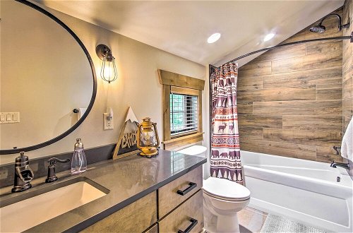 Photo 10 - Cle Elum Cabin w/ Hot Tub & Breathtaking View
