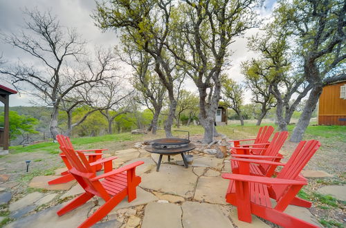 Foto 18 - Pet-friendly Kerrville Vacation Rental Farmhouse