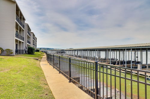 Photo 6 - Lake Hamilton Getaway w/ Balcony + Lake Access