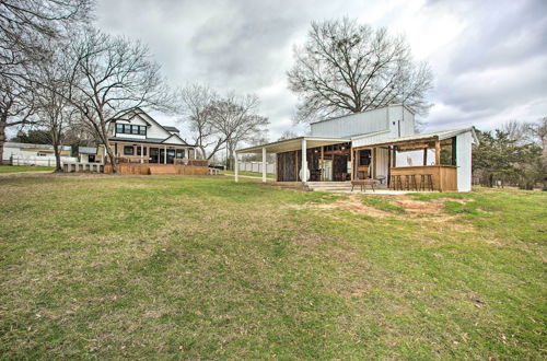 Photo 6 - Lakefront Frankston Home w/ Guest Studio