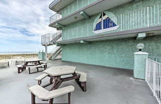 Foto 2 - Remodeled Condo Right on Wildwood Crest Beach