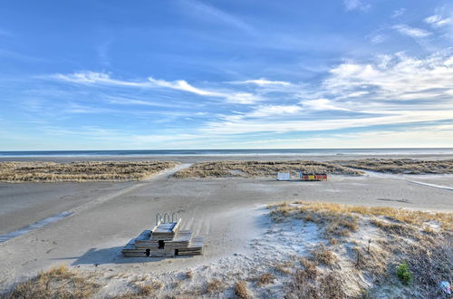 Foto 3 - Remodeled Condo Right on Wildwood Crest Beach