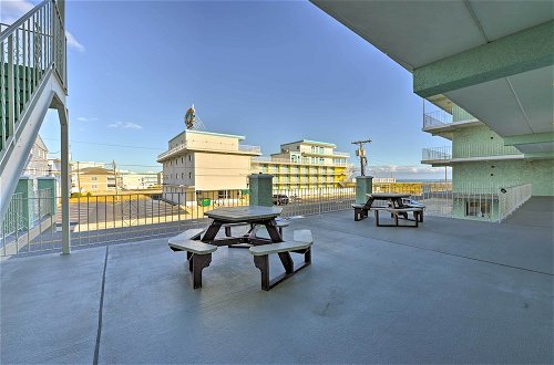 Foto 27 - Remodeled Condo Right on Wildwood Crest Beach
