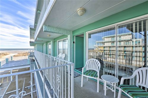 Foto 9 - Remodeled Condo Right on Wildwood Crest Beach