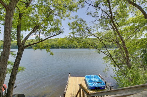 Foto 27 - Relaxing New York Home w/ Boat Dock & Lake View