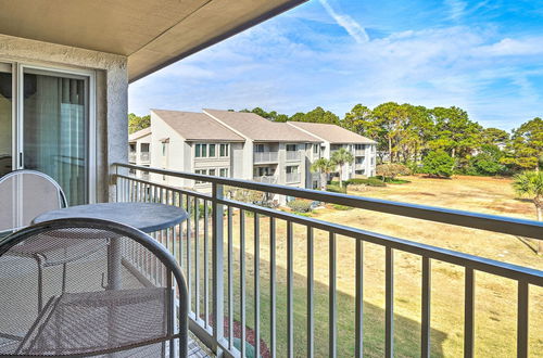 Photo 4 - Coastal Sea Pines Escape: Walk to the Beach