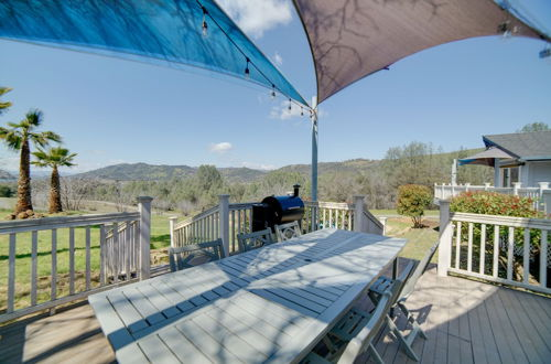 Foto 15 - Pet-friendly Clearlake Oaks Vacation Home w/ Pool