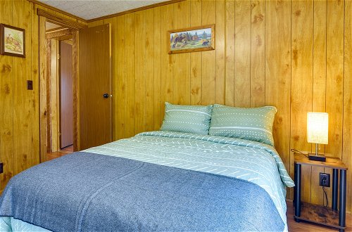 Foto 26 - Alpine Lake Resort Cabin Rental w/ Pool Access