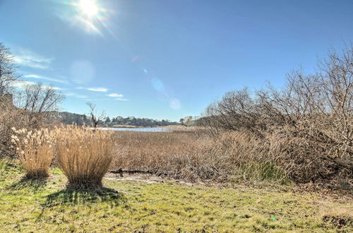 Foto 6 - Pet-friendly Hyannis Home w/ Stream Views