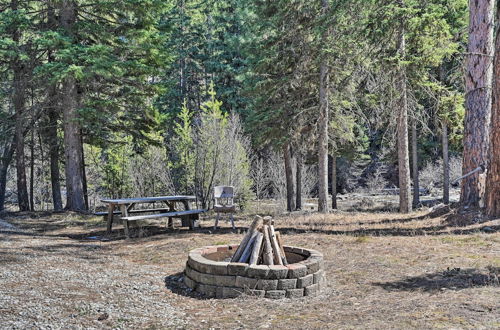 Photo 30 - Darby Cabin in National Forest: Walk to River