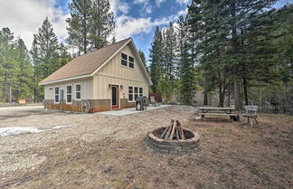 Photo 1 - Darby Cabin in National Forest: Walk to River