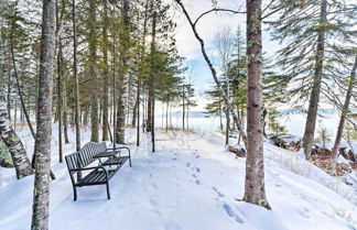 Foto 3 - Waterfront Cabin on Lake Superior w/ Fire Pit