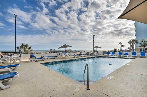 Foto 26 - Oceanfront Myrtle Beach Condo w/ Pool Access