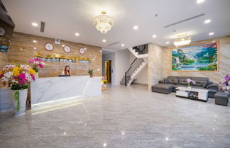 Photo 2 - SAMATHA APARTMENT & HOTEL