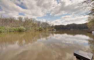 Photo 2 - Waterfront Home on Lake Milton: Dock, Hot Tub