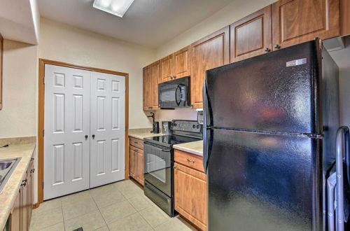 Photo 30 - Mesa Condo w/ Private Patio & Grill: Pool Access