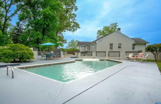 Foto 1 - Big Views Farmhouse w Pool Near Charlottesville