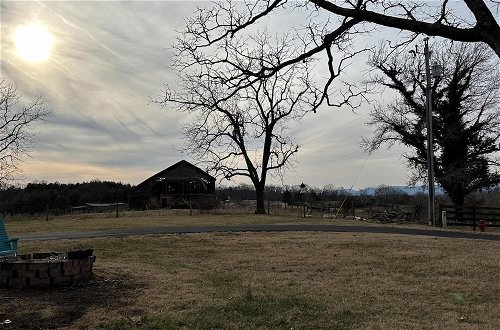 Foto 28 - Big Views Farmhouse w Pool Near Charlottesville