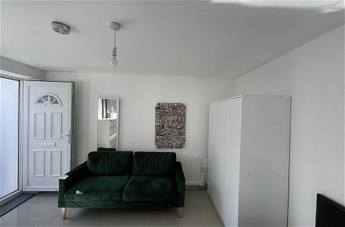 Foto 17 - Immaculate 1-bed Studio in London