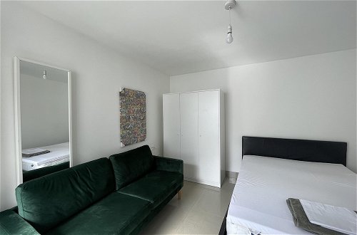 Foto 19 - Immaculate 1-bed Studio in London