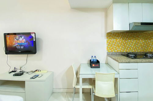 Photo 11 - Fancy And Nice Studio At Tamansari Sudirman Apartment
